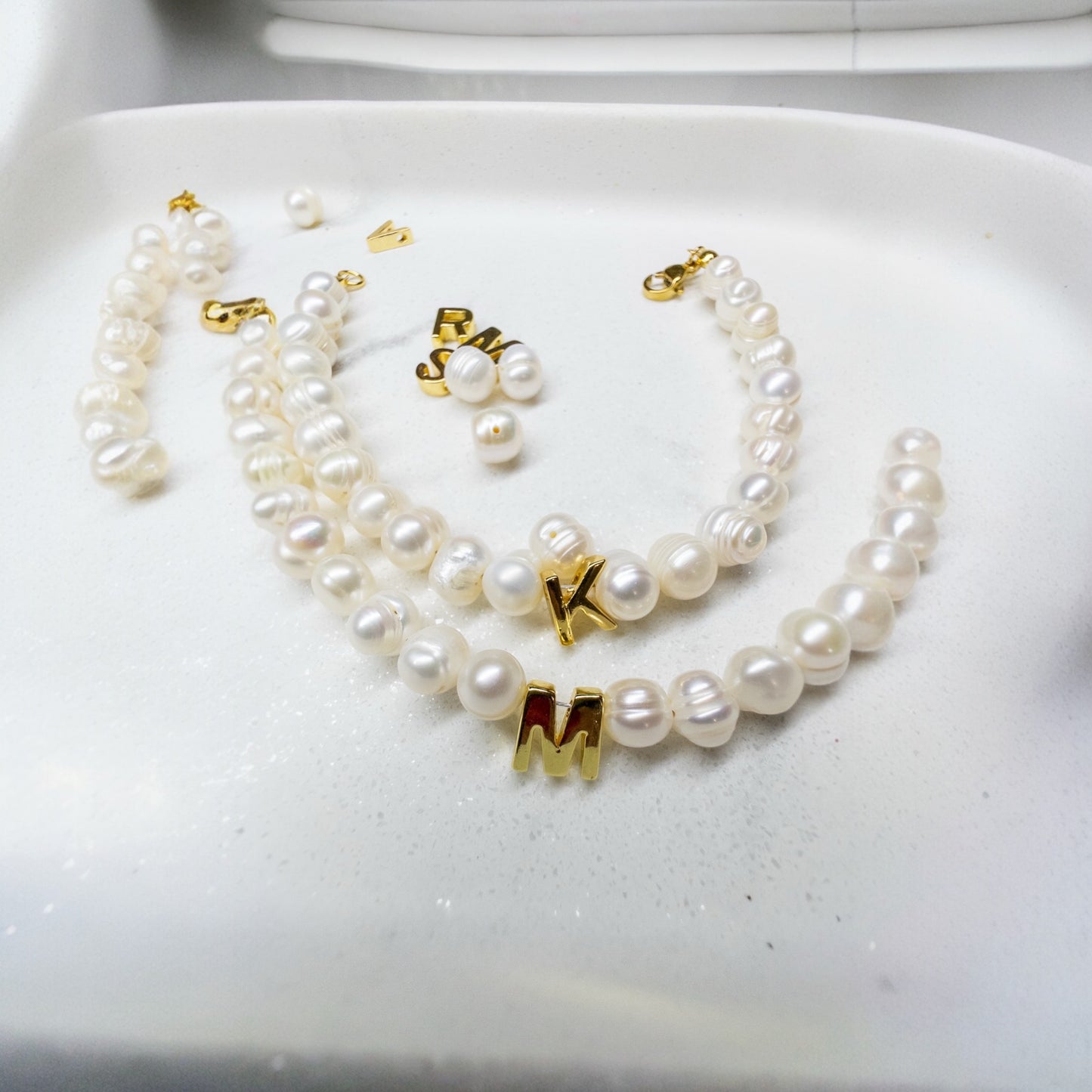 Initial pearl Bracelet