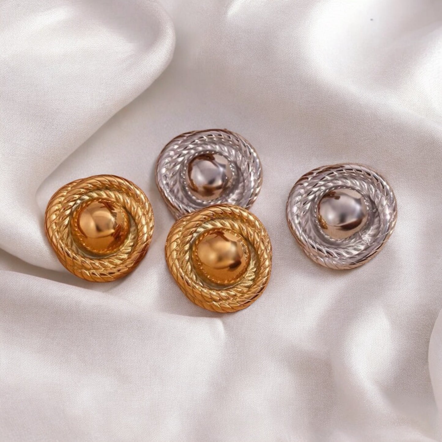 Nila Earrings
