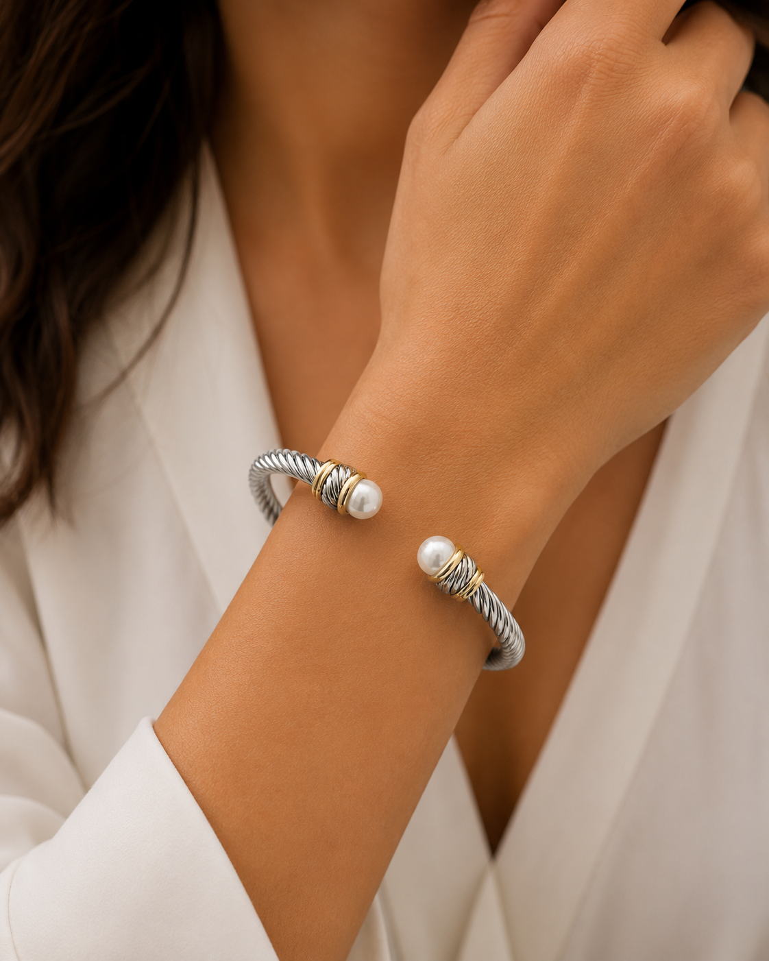 SOFIA PEARL CUFF