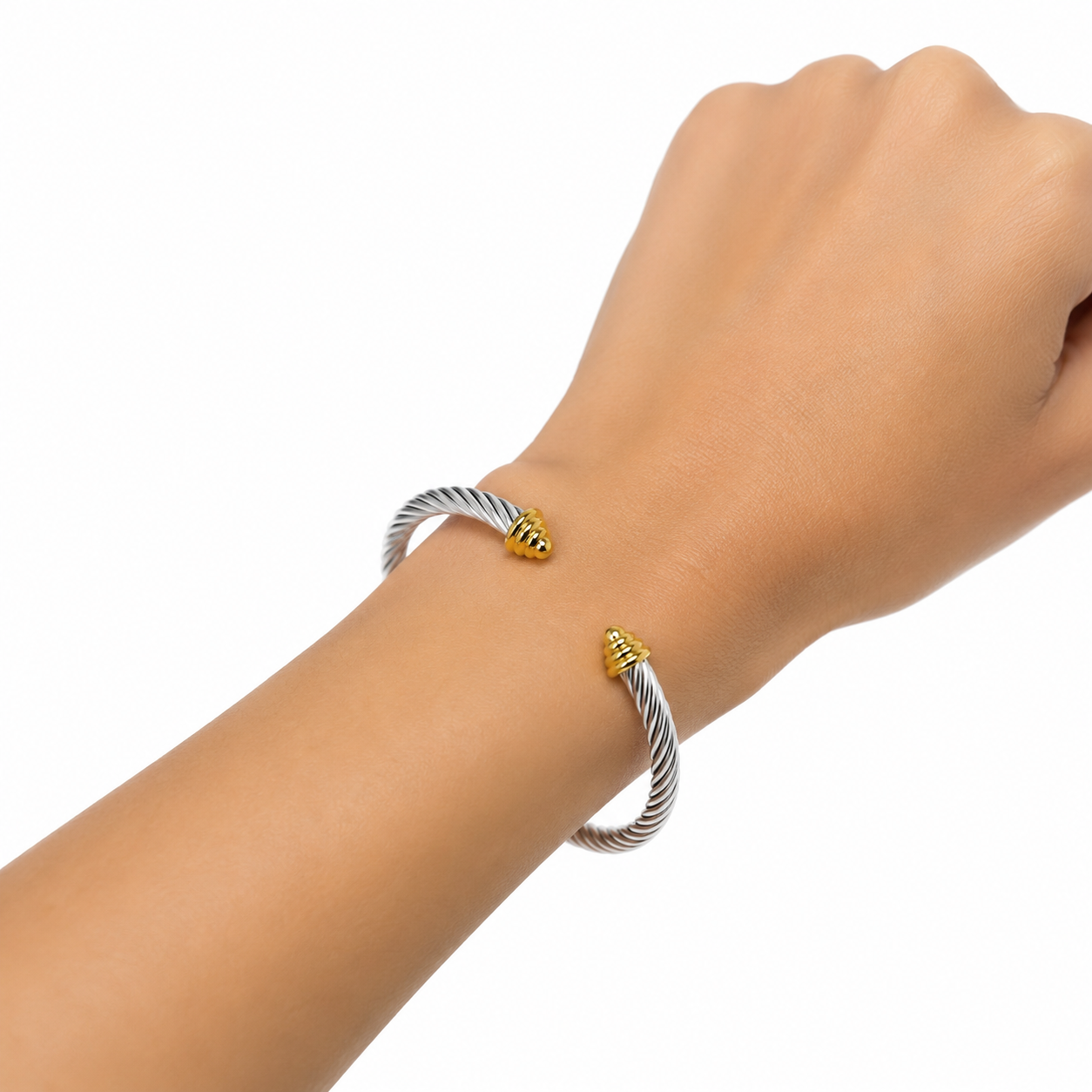 Classic twist Gold  Cuff