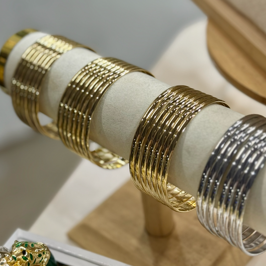Dolly Bangle