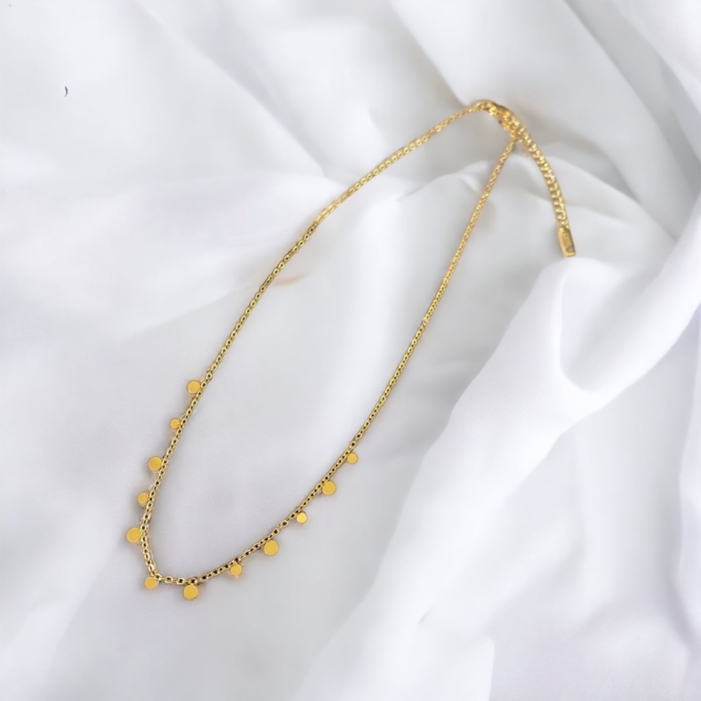 Minimalist necklace